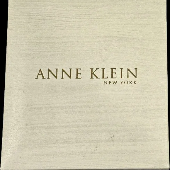 $299- Anne Klein 12-7748HLST New York Ladies Howlite Bracelet & Watch Set